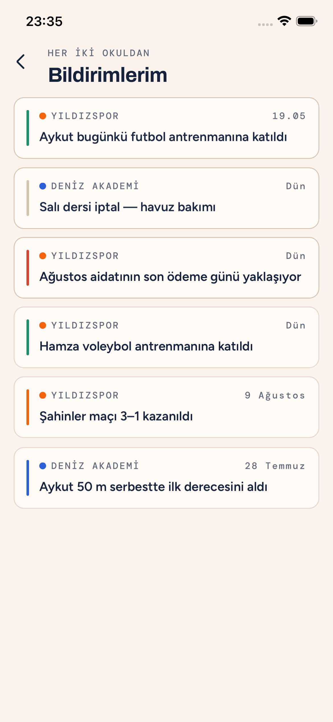 Bildirimlerim ekranı: iki okuldan gelen yoklama, ödeme ve maç bildirimleri